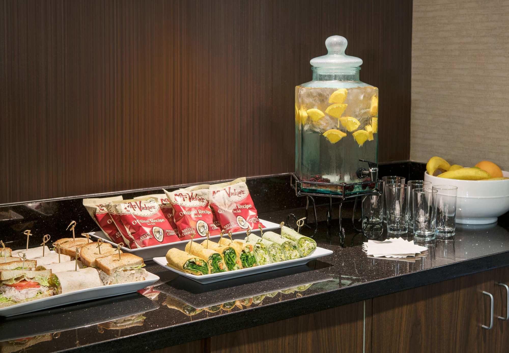 Courtyard By Marriott San Diego Sorrento Valley Eksteriør billede