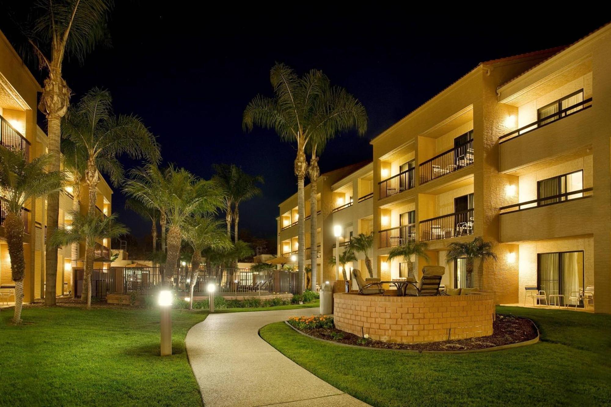 Courtyard By Marriott San Diego Sorrento Valley Eksteriør billede