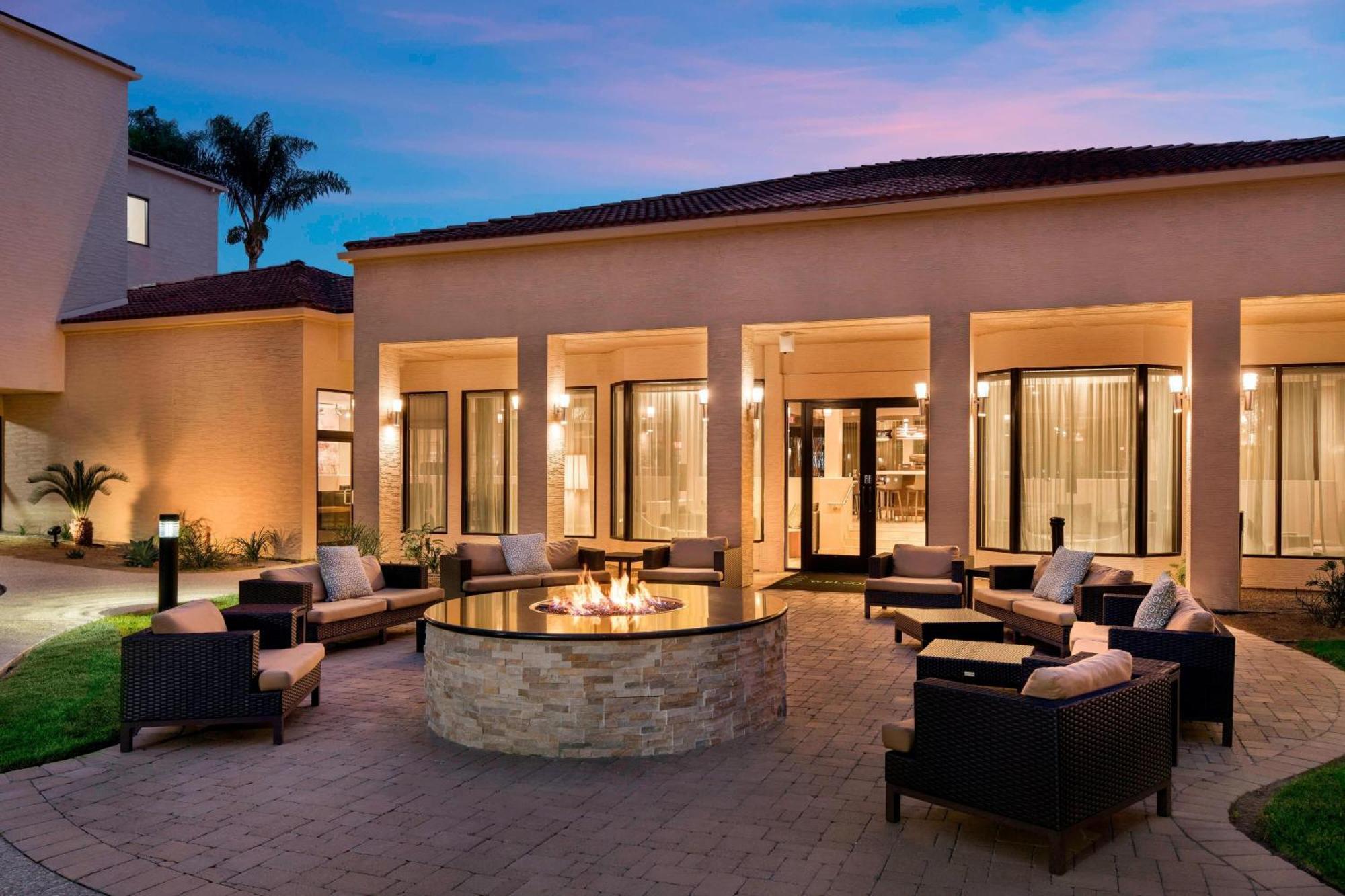 Courtyard By Marriott San Diego Sorrento Valley Eksteriør billede